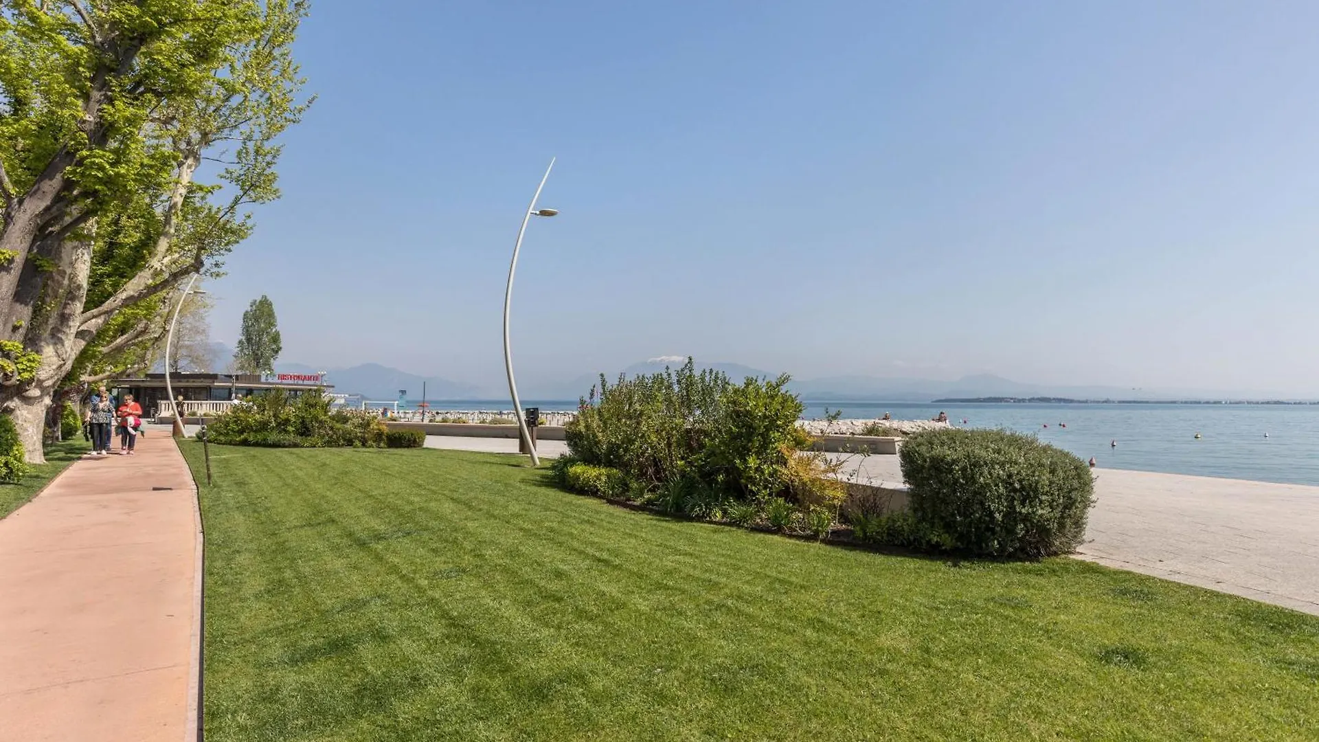 Lake Apartment Desenzano Desenzano del Garda