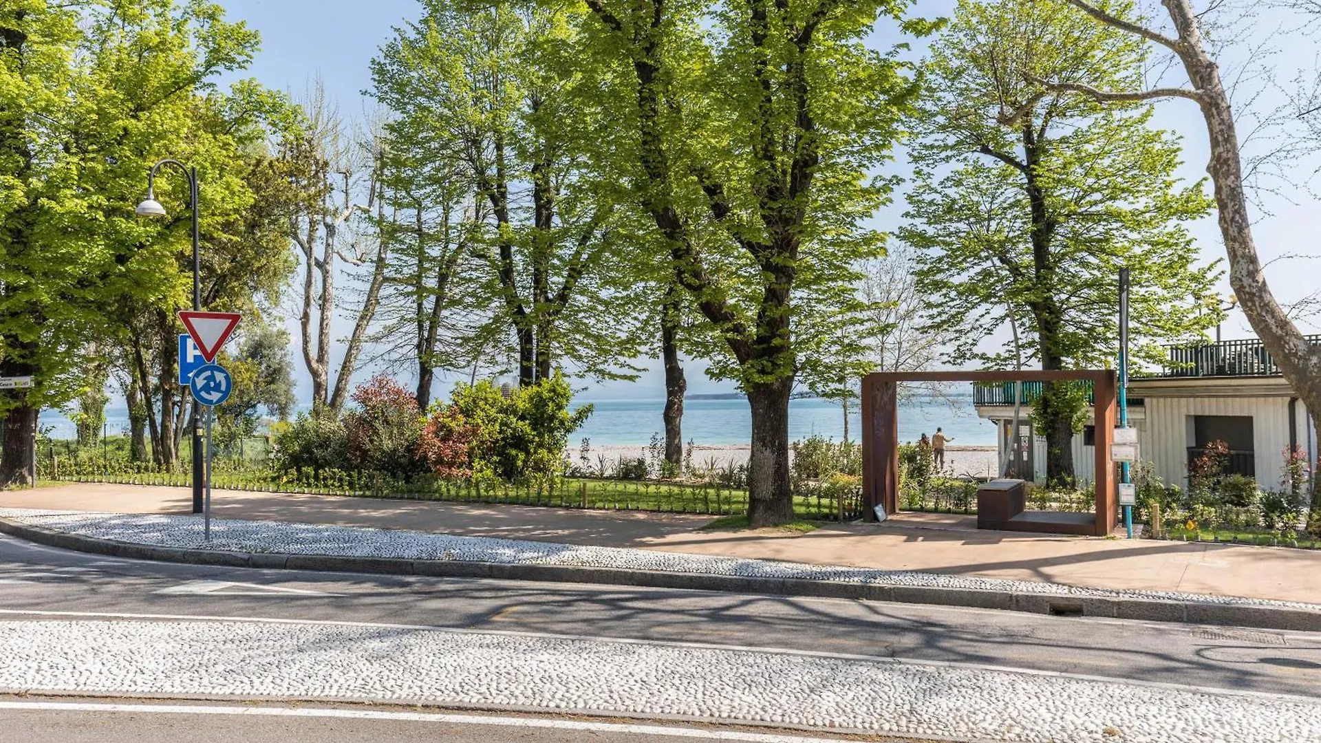 Lake Apartment Desenzano Desenzano del Garda